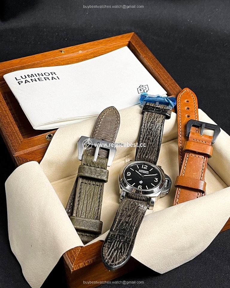 Panerai Special Editions Mens watch Unisex Manual winding Steel 5218 201A