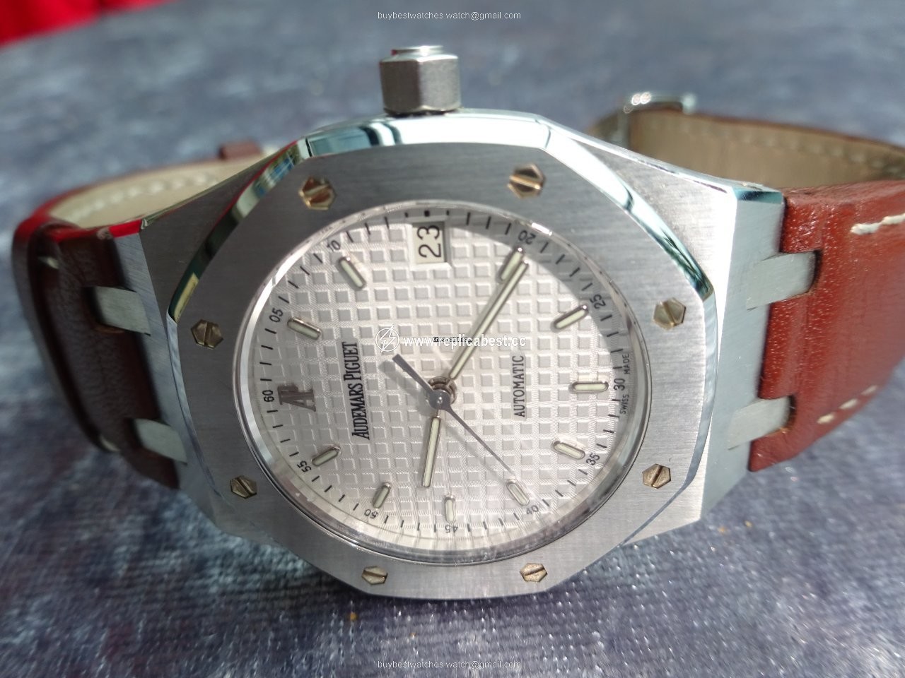 Audemars Piguet Royal Oak Mens watch Unisex Automatic Steel 15189ST.OO.D083CU.01 , Limited Pictet & Cie , Wertanlage