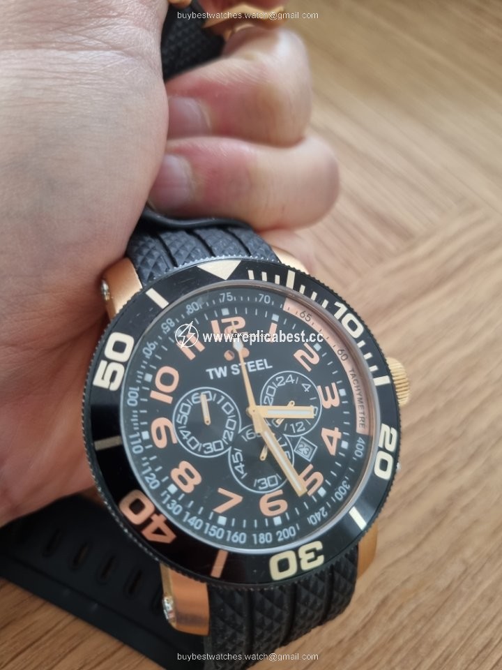 TW Steel Mens watch Unisex Quartz Rose gold TW92