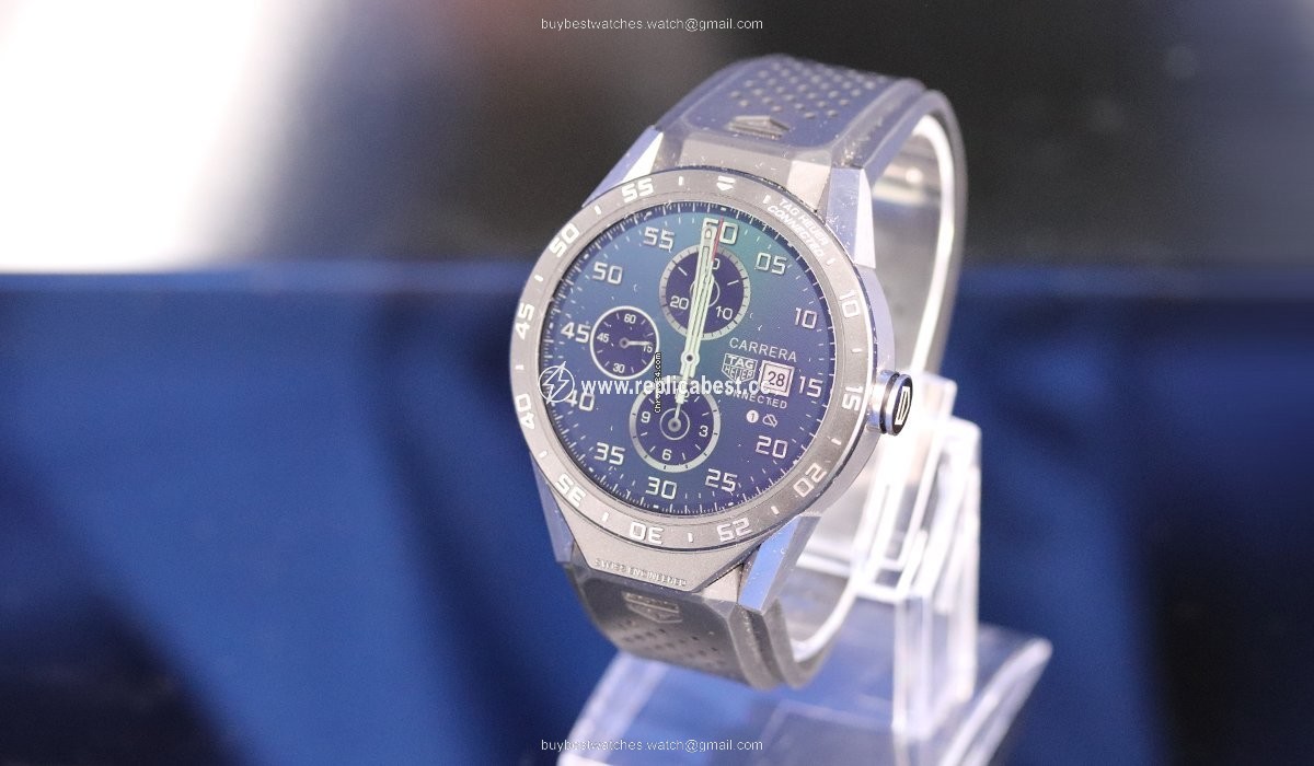 TAG Heuer Connected Quartz Titanium SAR8A80