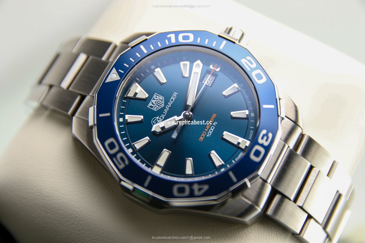 TAG Heuer Aquaracer 300M Mens watch Unisex Quartz Steel WAY111C.BA0928