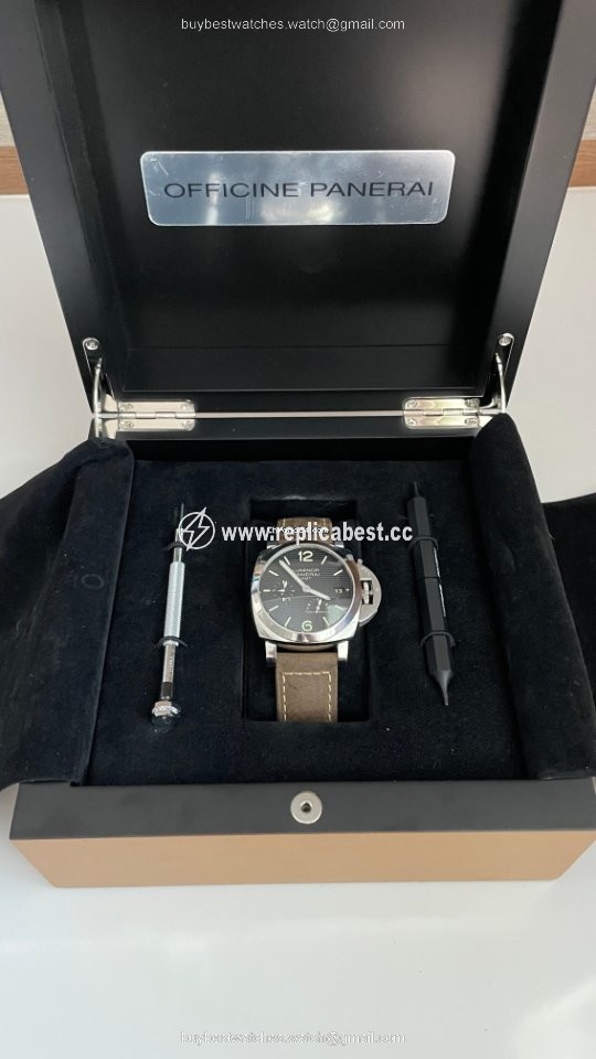 Panerai Luminor 1950 3 Days GMT Power Reserve Automatic Mens watch Unisex Automatic Steel PAM 00537