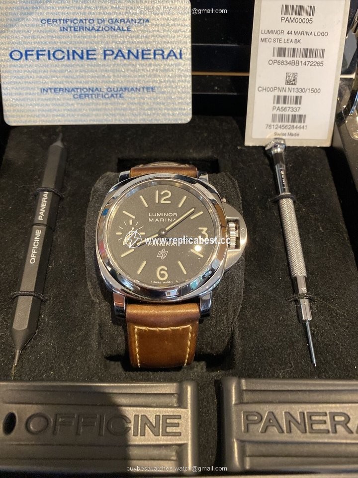 Panerai Luminor Marina Mens watch Unisex Manual winding Steel PAM 00005