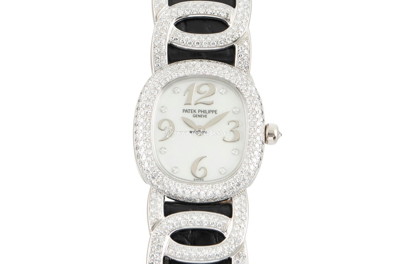 Patek Philippe Golden Ellipse Womens watch Quartz White gold 4832
