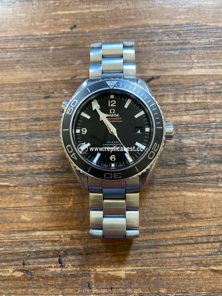 Omega Seamaster Planet Ocean Mens watch Unisex Automatic Steel 232.30.46.21.01.001