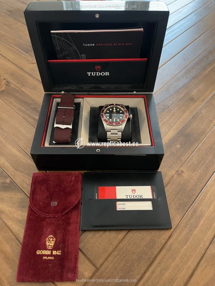 Tudor Black Bay Mens watch Unisex Automatic Steel 79230R-0003