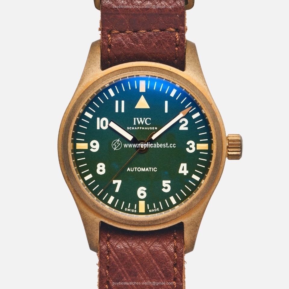 IWC Pilots Watch Automatic 36 Mens watch Unisex Automatic Bronze IW324019