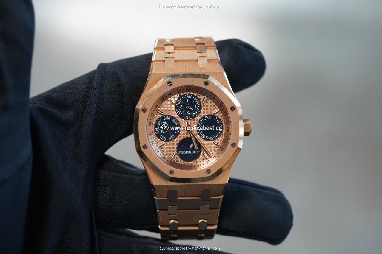 Audemars Piguet Royal Oak Perpetual Calendar Mens watch Unisex Automatic Rose gold 26584OR.OO.1220OR.01