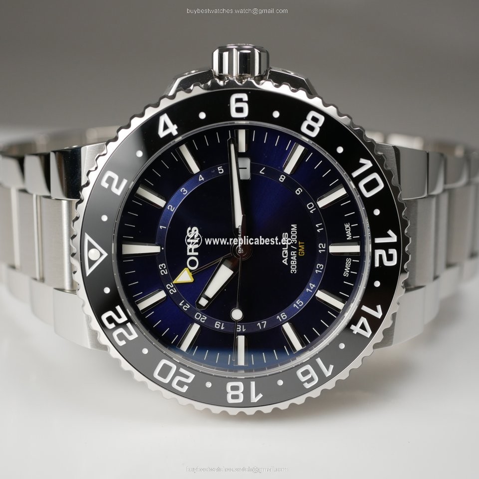 Oris Aquis GMT Date Mens watch Unisex Automatic Steel 01 798 7754 4135-07 8 24 05PEB
