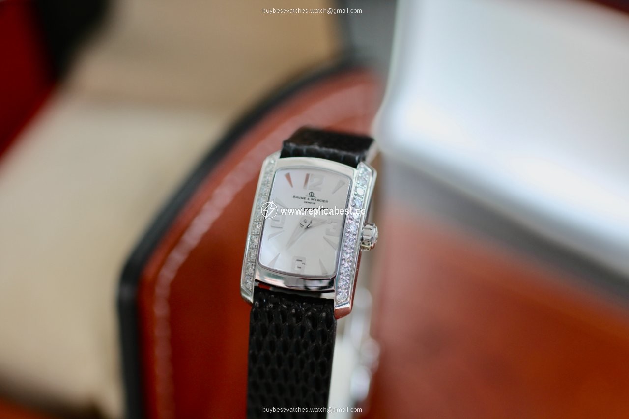Baume & Mercier Hampton Womens watch Quartz MAO8139