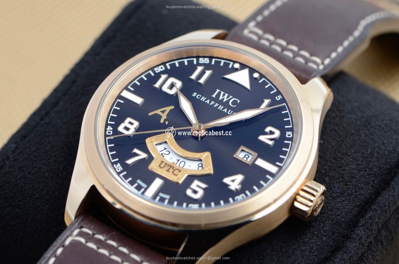 IWC Pilot Mens watch Unisex Automatic Rose gold IW326103